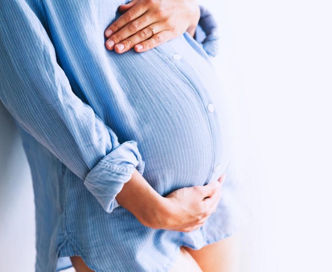 CMV : pourquoi il ne faut pas lecher la cuillere d-un bebe si vous etes enceintes 